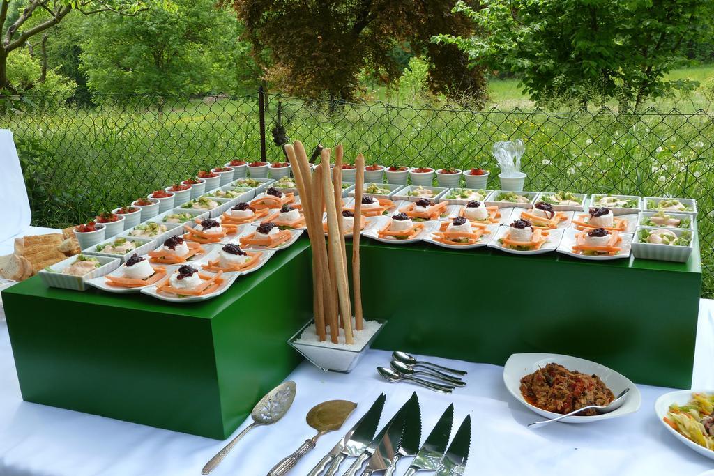 Вилла Agriturismo Ristorante Albachiara Carpeneto Экстерьер фото